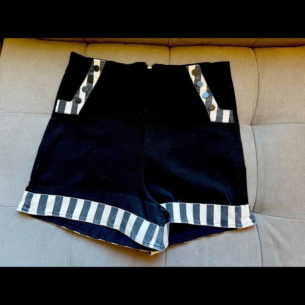 Black Rockabilly Sailor Shorts